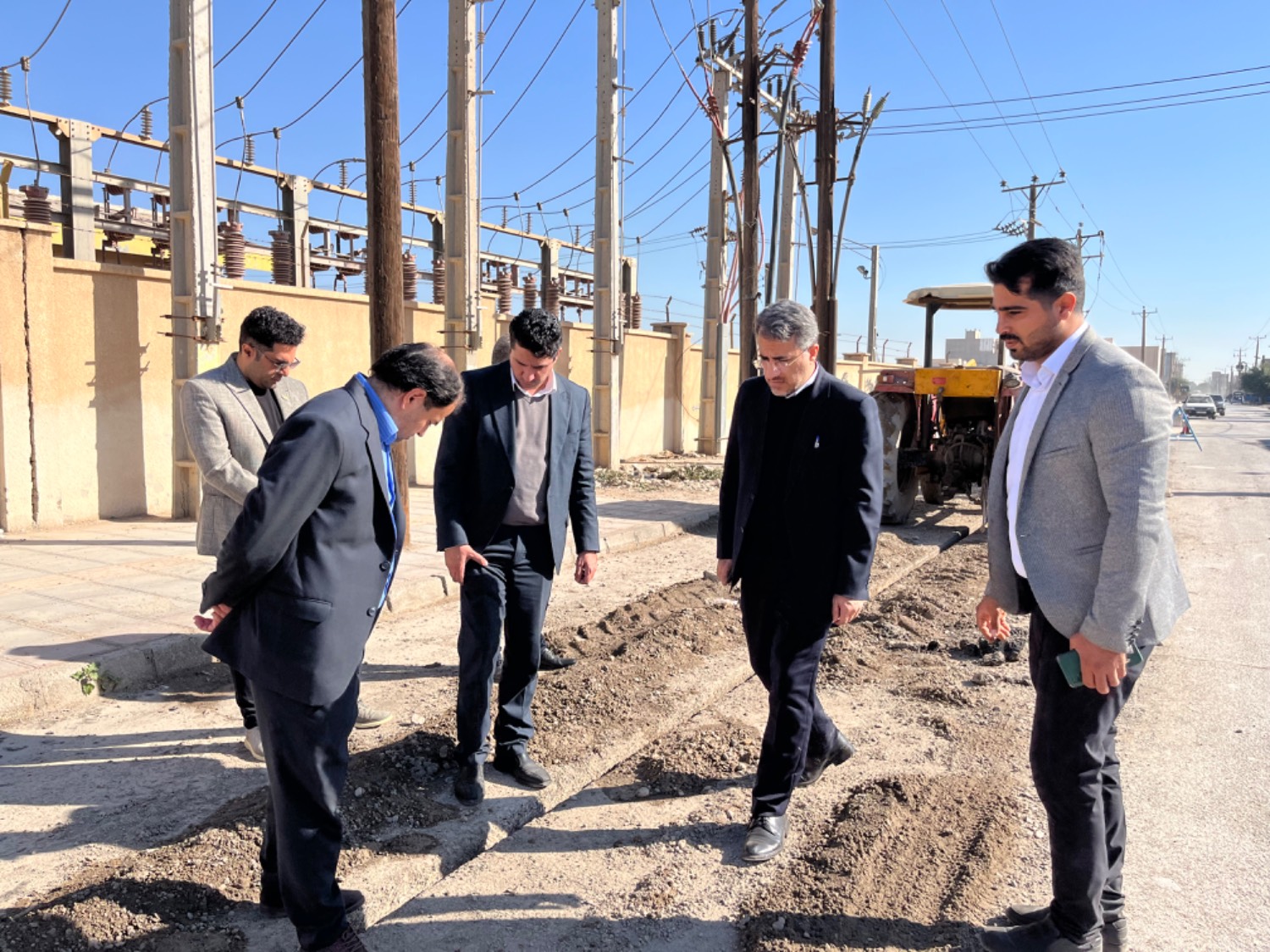 سفر رئیس پژوهشگاه ارتباطات به استان خوزستان و راه اندازی پروژه فیبر نوری